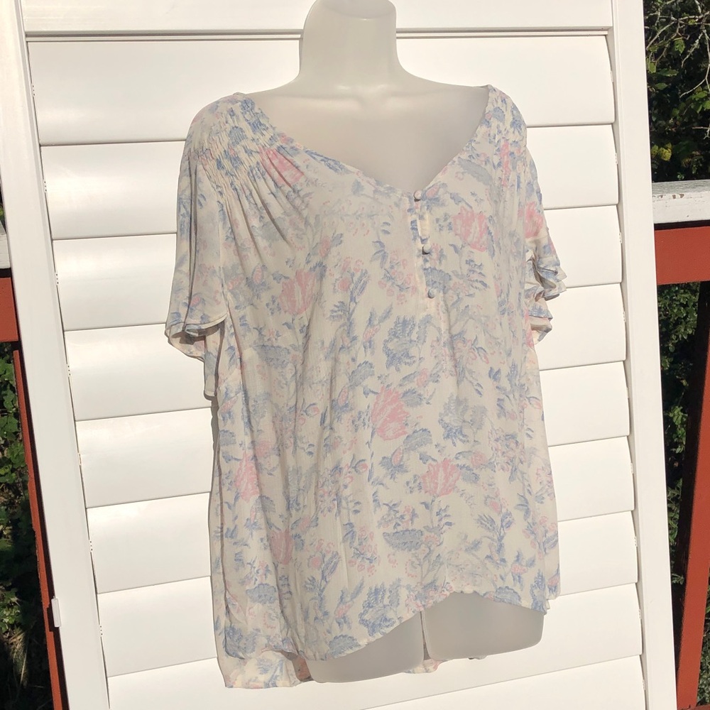 NWT Lucky Brand Light Floral V-Neck Blouse